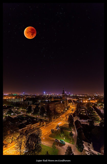 Super Red Moon on Eindhoven