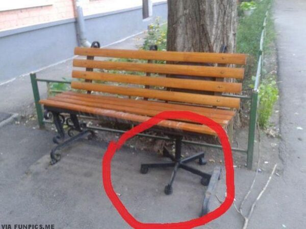 I dont think the bench is movable though