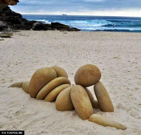 Sexy beach art