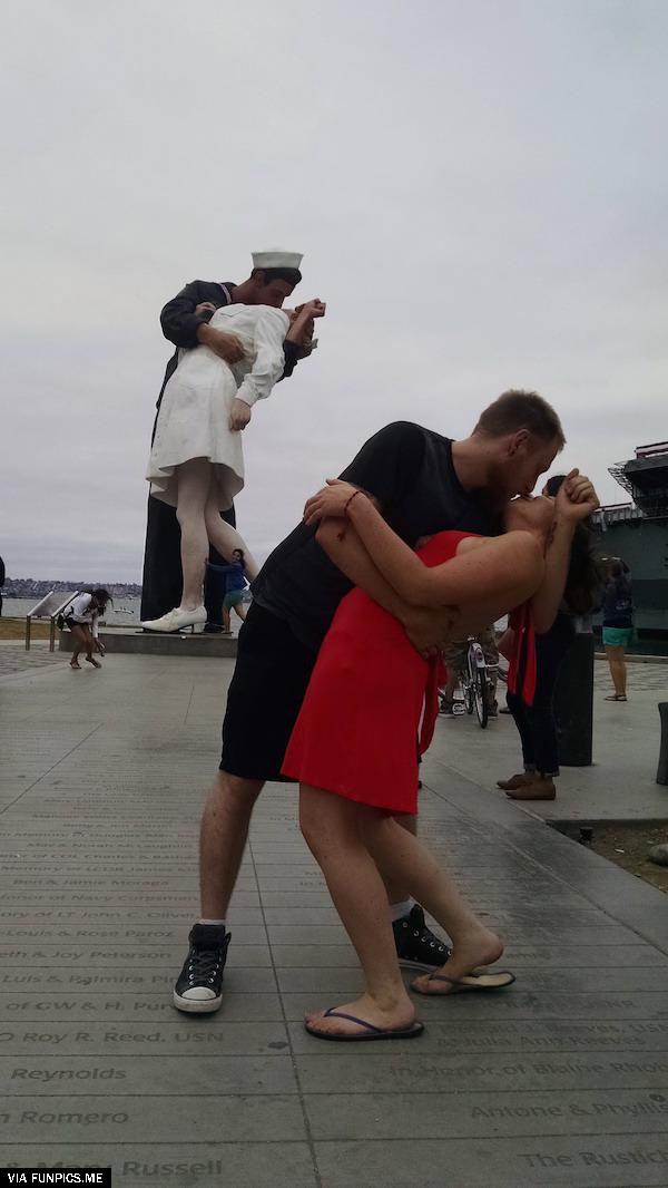 people imitate statues so well 13