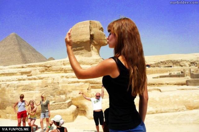 Making out with the Sphinx