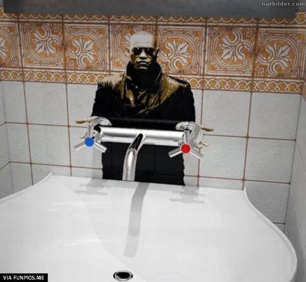 Choose betwen the red and blue pill