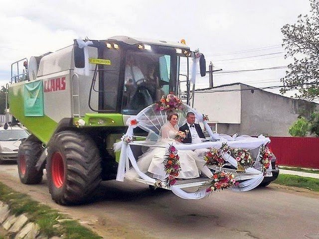 unusual-wedding-day-transports-15