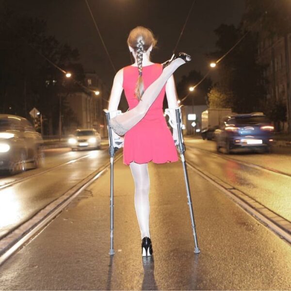 Ba1sgY3H5CX-png__700