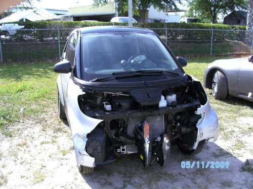 tuned wrecked smart car